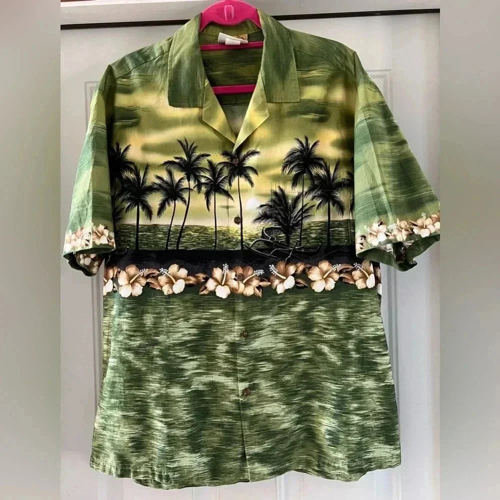 Winnie Fashion | Mens traditional Hawaiin shirt. Size: XL